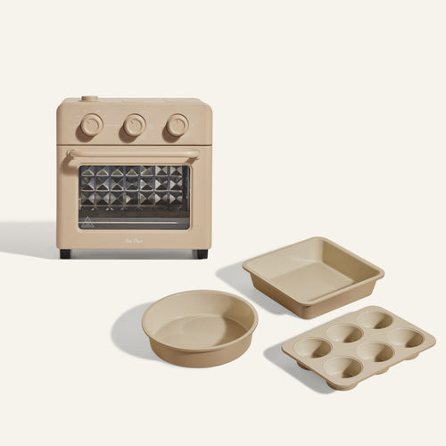 Beige Wonder Oven and Wonder Oven Baker's Kit